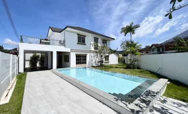 Villa zum Kauf mit 4 Zimmer in Mueang Phuket, Phuket