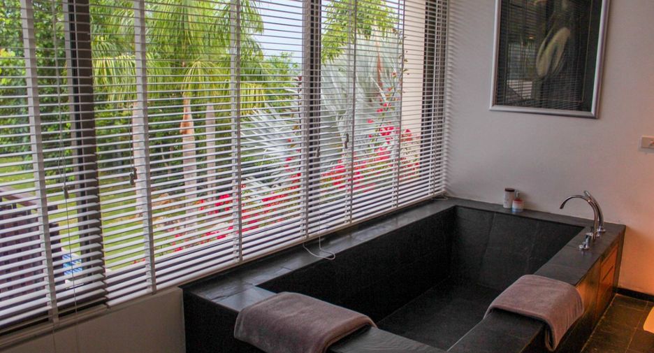 For rent and for sale 5 bedrooms villa in Thalang, Phuket