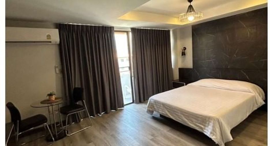For sale 133 bed hotel in Pratumnak, Pattaya