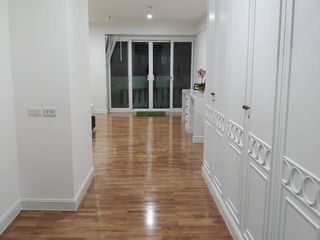 出租 4 卧室 公寓 在 Khlong Toei, 曼谷