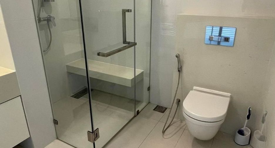 Haus zur Miete mit 4 Zimmer in Bang Kapi, Bangkok
