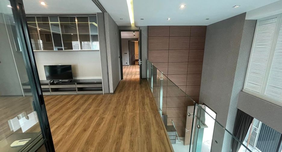 Haus zur Miete mit 4 Zimmer in Bang Kapi, Bangkok