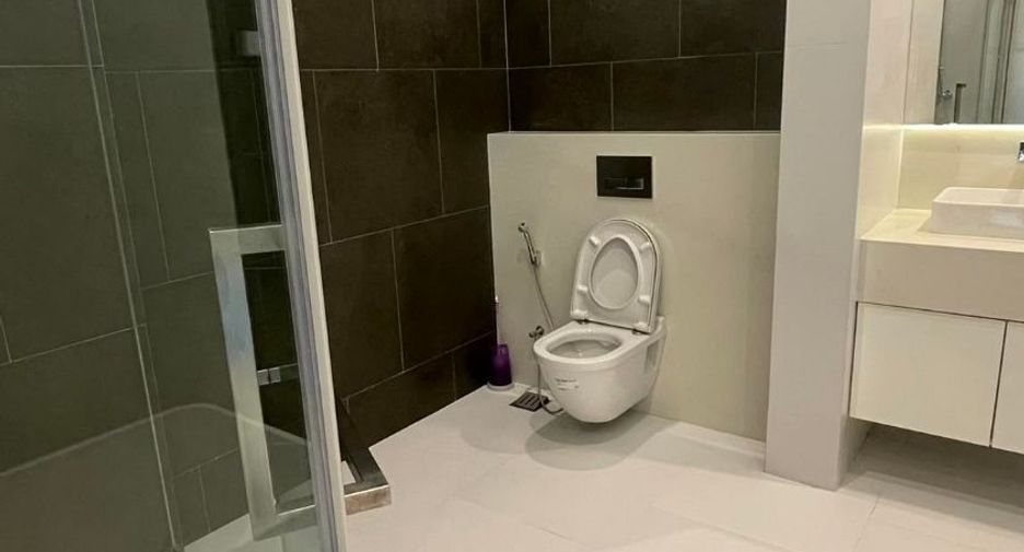 Haus zur Miete mit 4 Zimmer in Bang Kapi, Bangkok