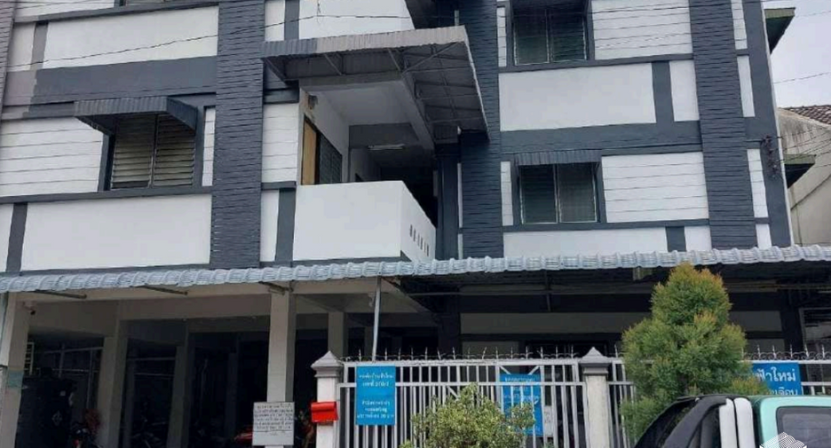 For sale 37 bed serviced apartment in Mueang Chiang Mai, Chiang Mai