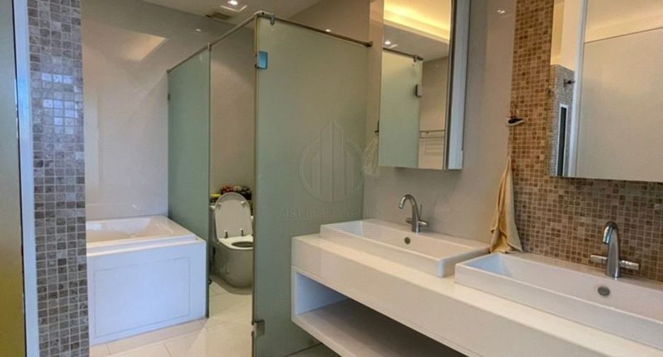 À louer et à vendre 2 chambres condo à Bang Lamung, Chonburi