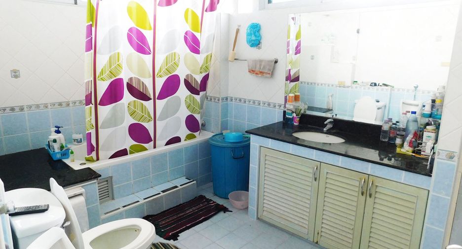 Haus zum Kauf mit 6 Zimmer in Ban Chang, Rayong