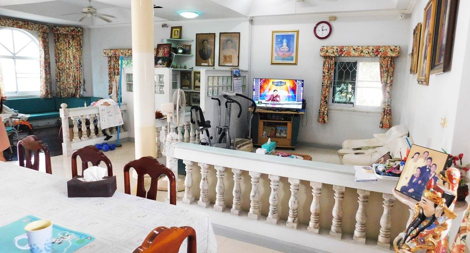 For sale 6 Beds house in Ban Chang, Rayong