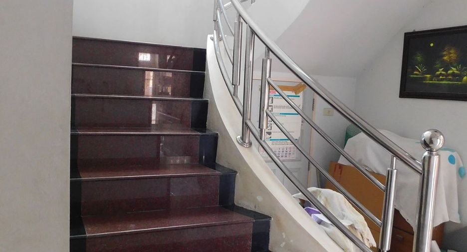 Haus zum Kauf mit 6 Zimmer in Ban Chang, Rayong