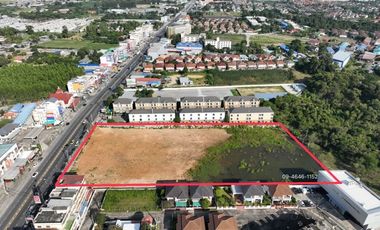 Terreno en venta en Si Racha, Chonburi