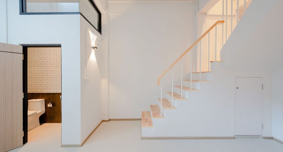 Reihenhaus zur Miete und zum Kauf mit 3 Zimmer in Bang Kho Laem, Bangkok