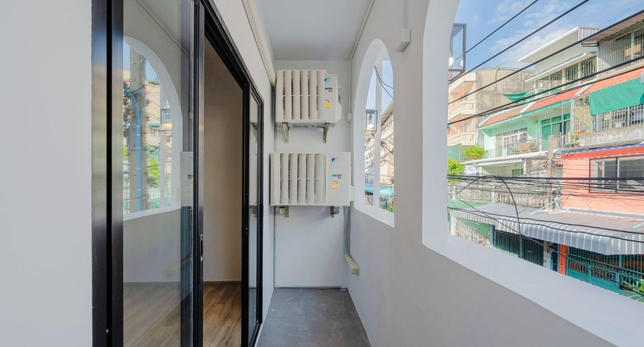 Reihenhaus zur Miete und zum Kauf mit 3 Zimmer in Bang Kho Laem, Bangkok