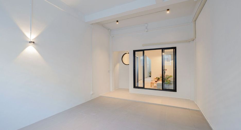 Reihenhaus zur Miete und zum Kauf mit 3 Zimmer in Bang Kho Laem, Bangkok
