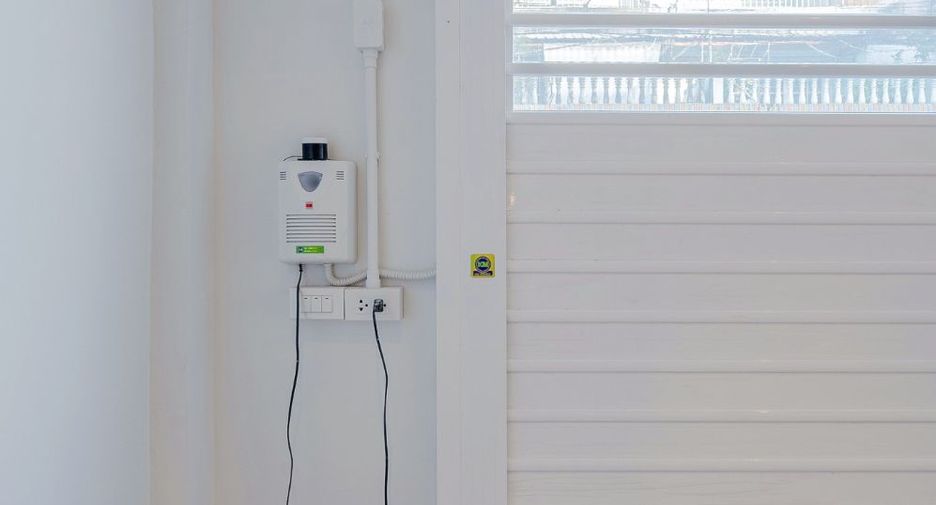 Reihenhaus zur Miete und zum Kauf mit 3 Zimmer in Bang Kho Laem, Bangkok