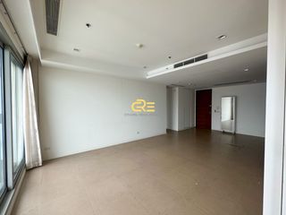 For sale 2 bedrooms condo in Sathon, Bangkok