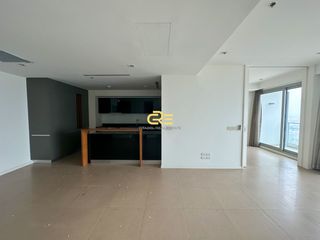 For sale 2 bedrooms condo in Sathon, Bangkok
