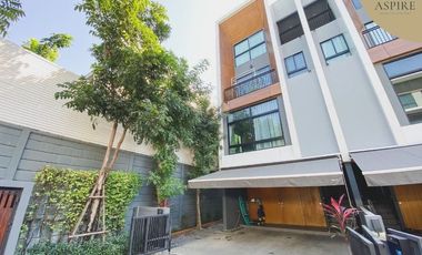 出售 3 卧室 联排别墅 在 Suan Luang, 曼谷
