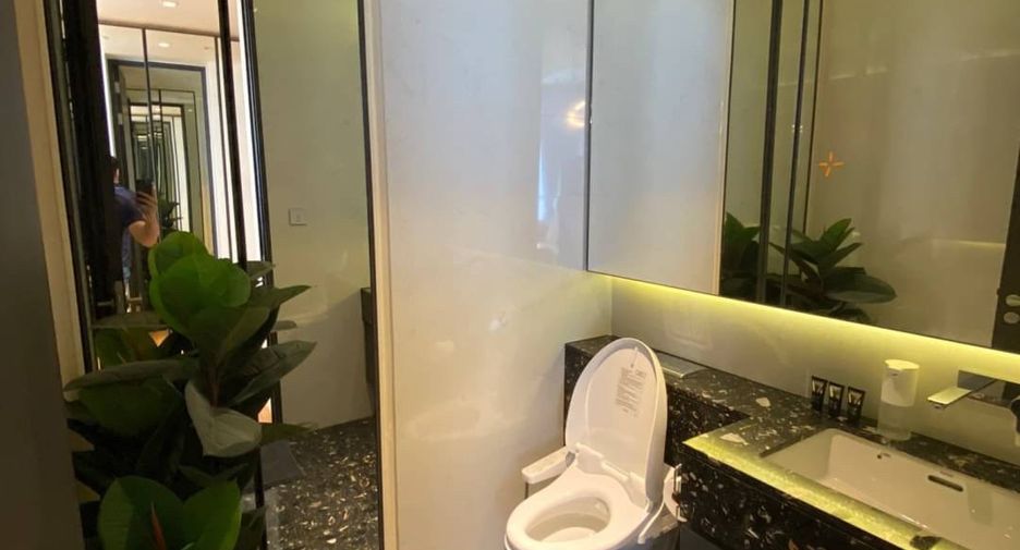 For rent and for sale 2 bedrooms condo in Khlong Toei, Bangkok