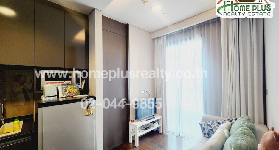 For sale 1 bed condo in Khlong Toei, Bangkok