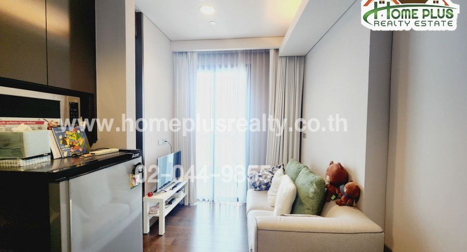 For sale 1 bed condo in Khlong Toei, Bangkok