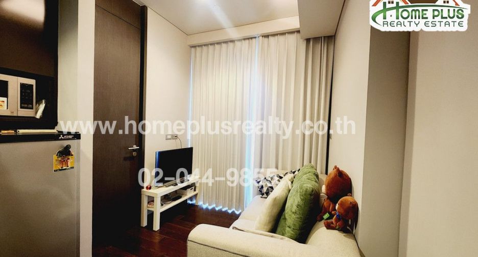 For sale 1 bed condo in Khlong Toei, Bangkok