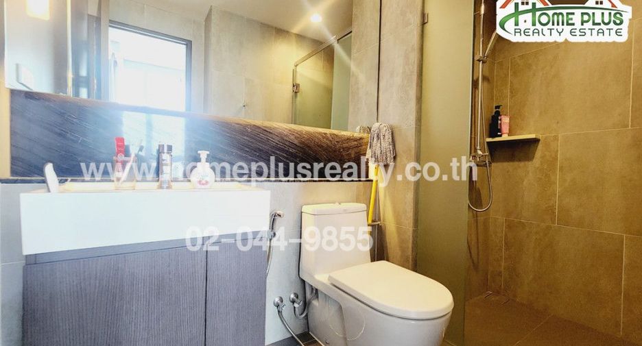 For sale 1 bed condo in Khlong Toei, Bangkok