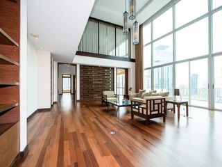 For rent 4 bedrooms condo in Watthana, Bangkok