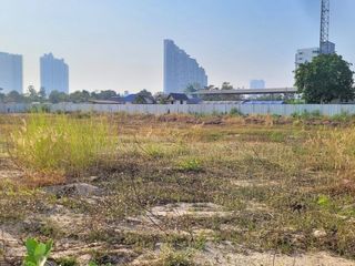出售 土地 在 Bang Lamung, Chon Buri