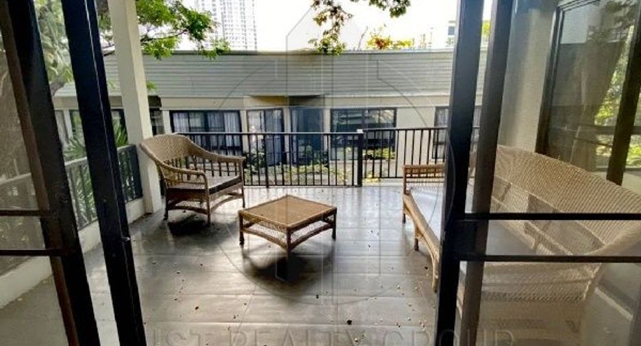 出租 3 卧室 独立屋 在 Khlong Toei, 曼谷