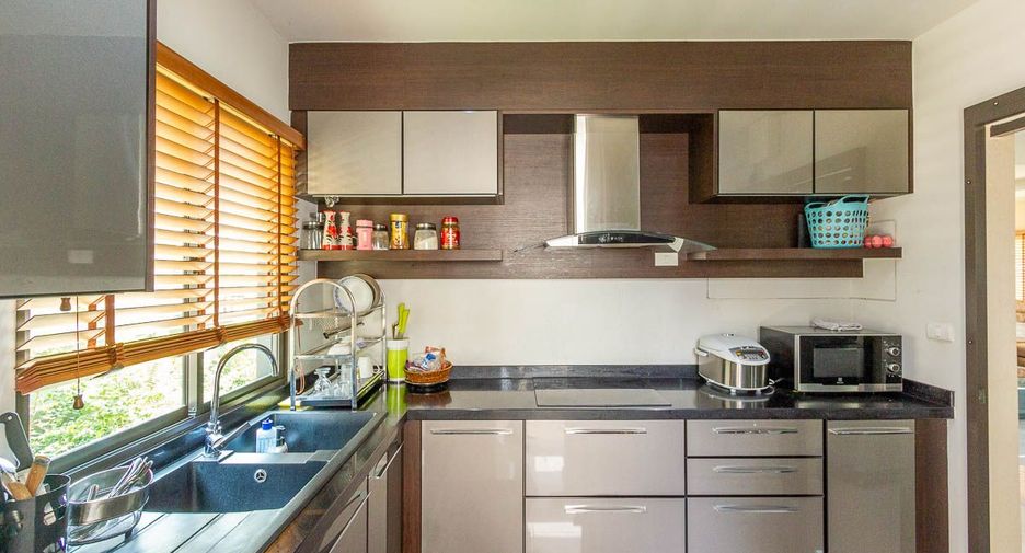 For rent and for sale 3 bedrooms house in Mueang Ubon Ratchathani, Ubon Ratchathani