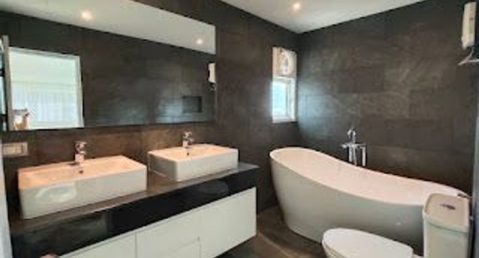 For rent and for sale 2 bedrooms condo in Bang Rak, Bangkok
