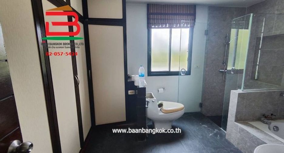 Haus zur Miete und zum Kauf mit 3 Zimmer in Bang Pakong, Chachoengsao