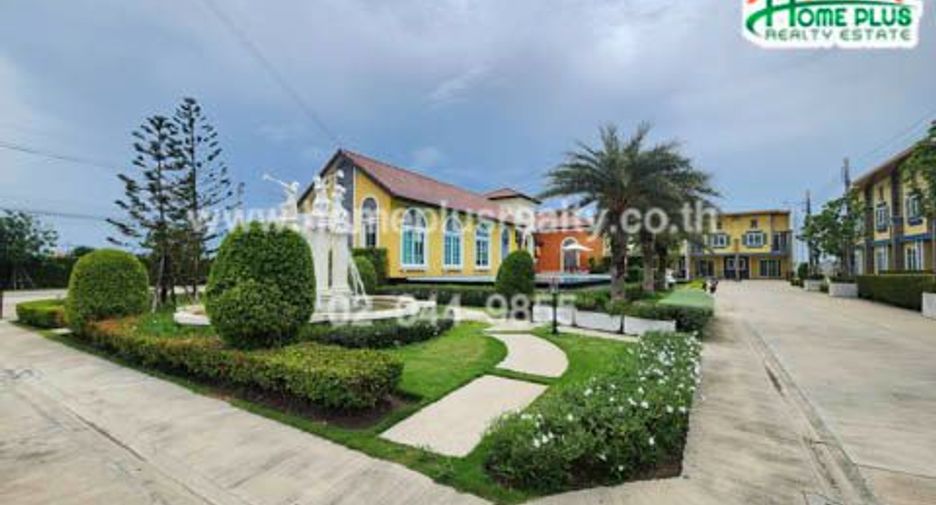 For sale 3 bedrooms townhouse in Mueang Samut Prakan, Samut Prakan