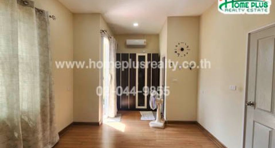 For sale 3 bedrooms townhouse in Mueang Samut Prakan, Samut Prakan