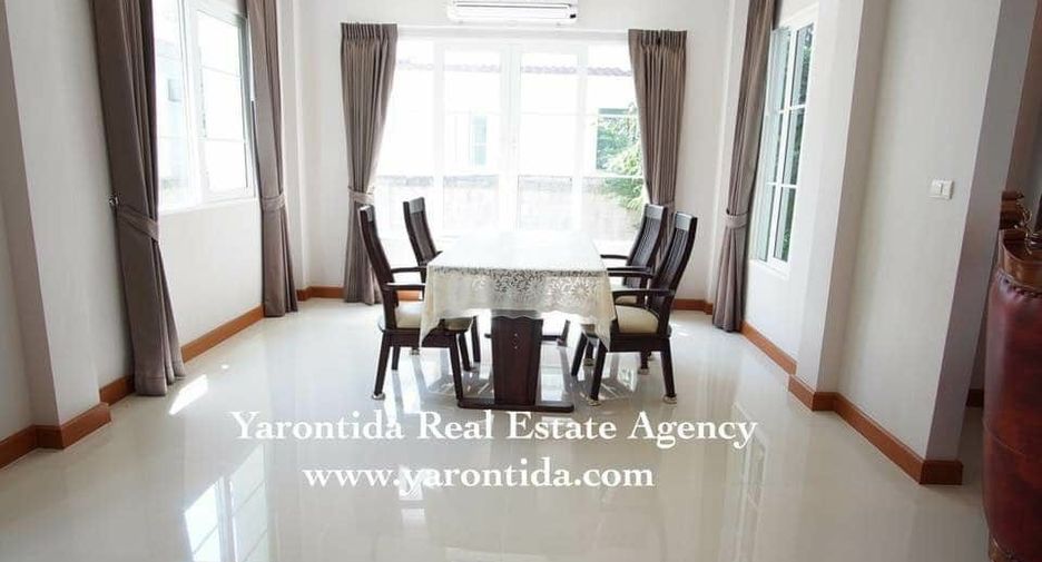 For rent 3 bedrooms house in Prawet, Bangkok
