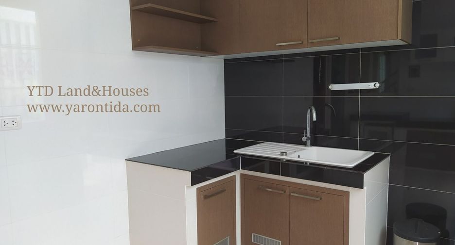 For rent 3 bedrooms house in Prawet, Bangkok