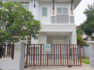 Casa en venta de 3 habitaciones en Bang Phli, Samut Prakan