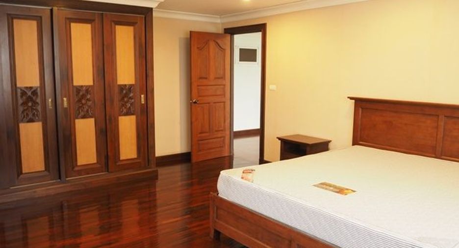 Apartment zur Miete mit 4 Zimmer in Pathum Wan, Bangkok
