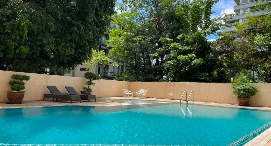 Apartment zur Miete mit 4 Zimmer in Pathum Wan, Bangkok