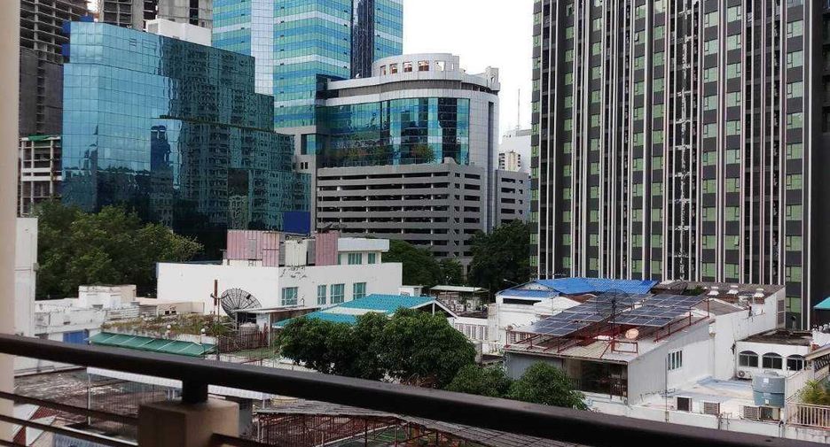 Apartment zur Miete mit 3 Zimmer in Pathum Wan, Bangkok
