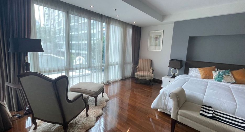 For sale 4 bedrooms condo in Khlong Toei, Bangkok