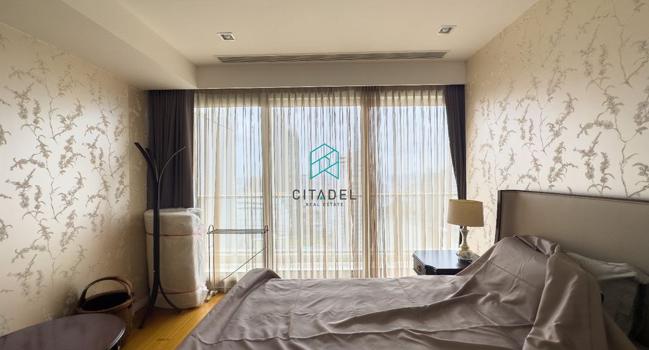 For rent and for sale 2 bedrooms condo in Sathon, Bangkok