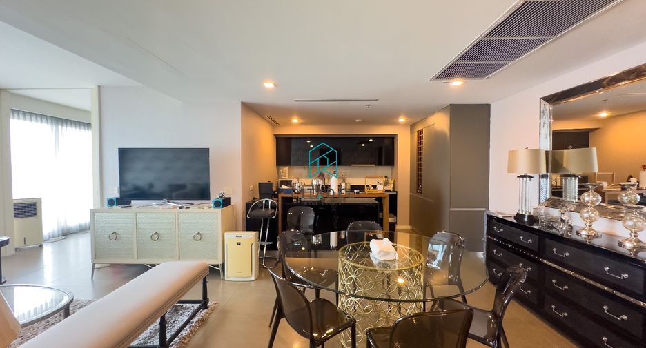 For rent and for sale 2 bedrooms condo in Sathon, Bangkok