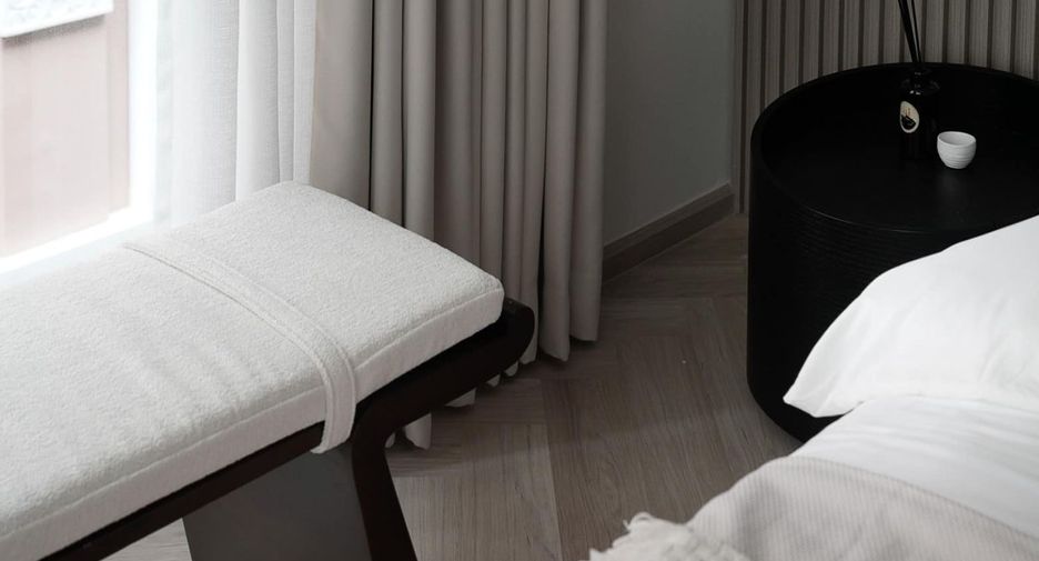 For sale 2 ベッドルーム condo in Pathum Wan, Bangkok