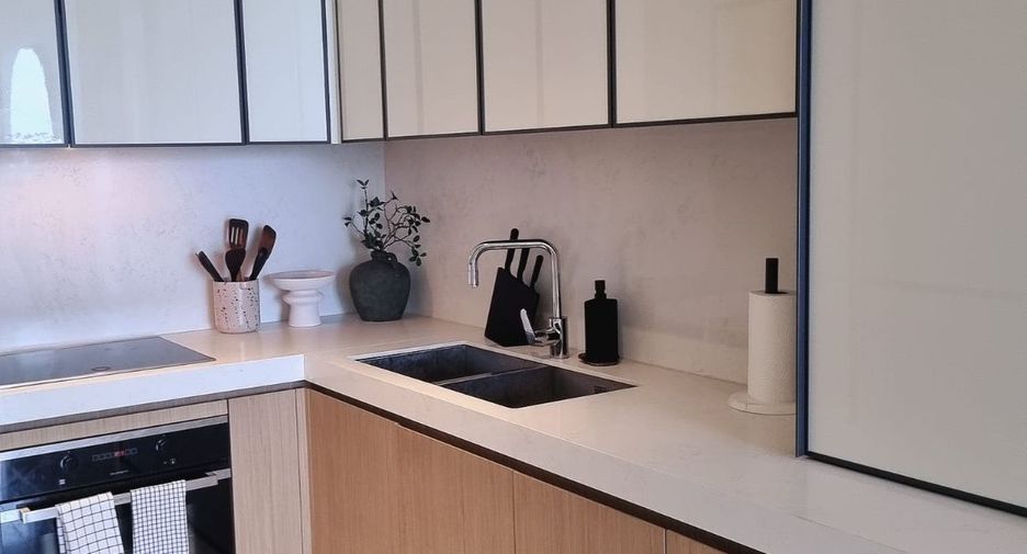 Аренда и продажа 2 спальни кондо в Кхлонг Тоеи, Бангкок