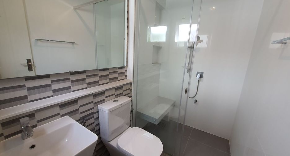 Casa en venta de 4 habitaciones en Bang Bua Thong, Nonthaburi