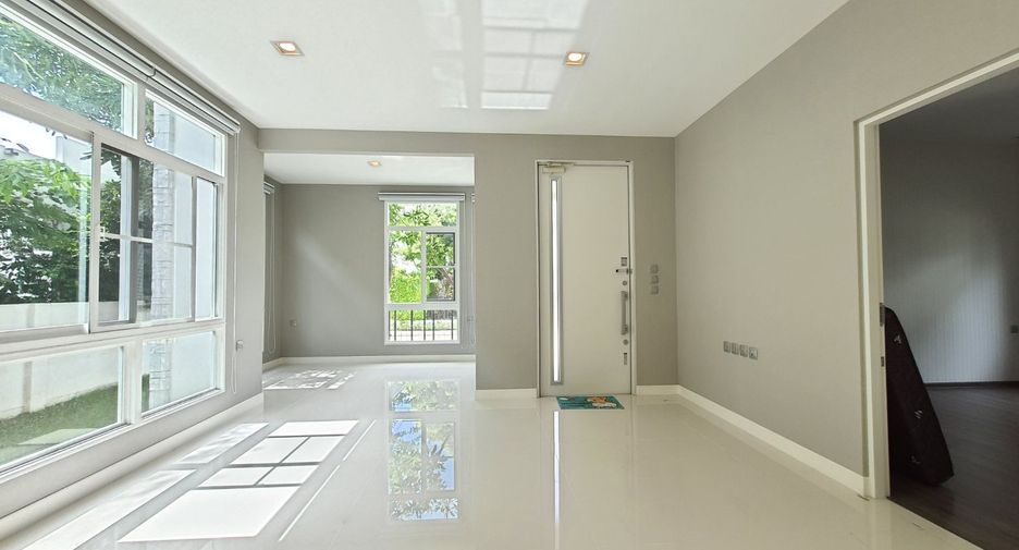 Casa en venta de 4 habitaciones en Bang Bua Thong, Nonthaburi