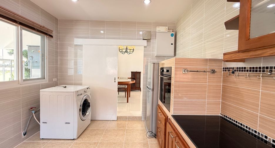 For rent 4 bedrooms house in Mae Rim, Chiang Mai