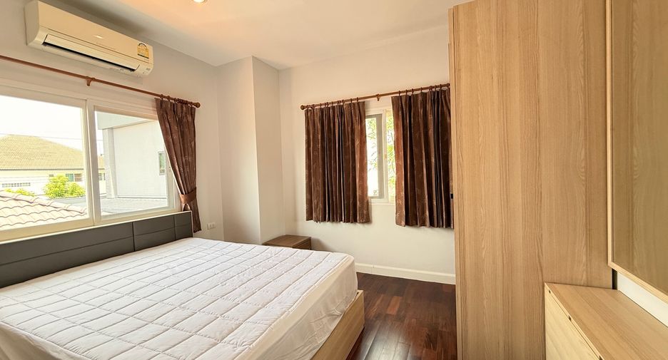 For rent 4 bedrooms house in Mae Rim, Chiang Mai