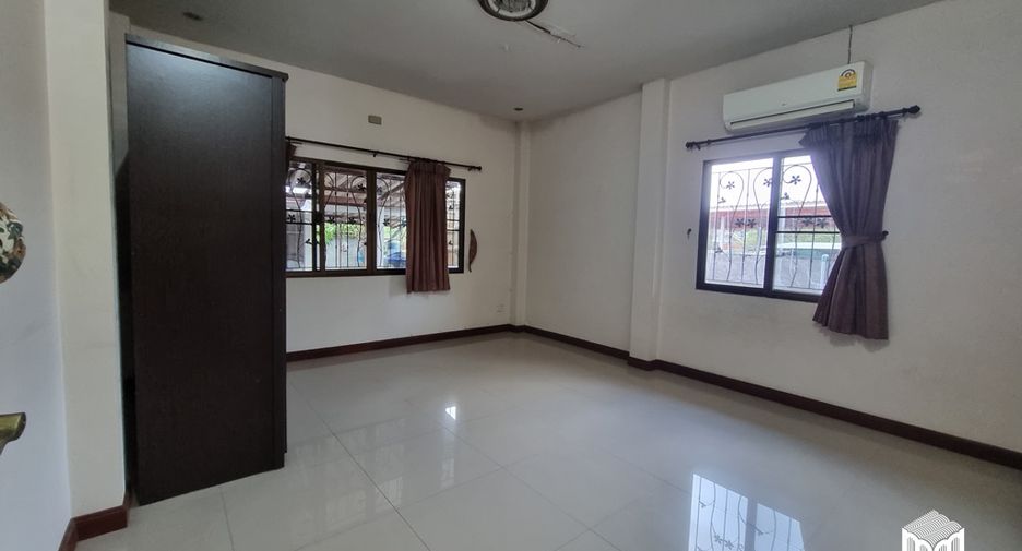 For sale 14 ベッドルーム retail Space in San Kamphaeng, Chiang Mai