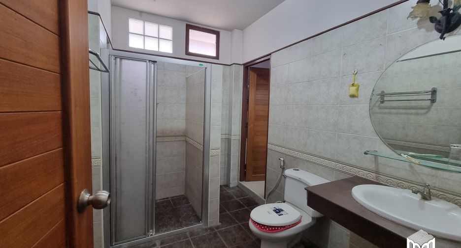 For sale 14 ベッドルーム retail Space in San Kamphaeng, Chiang Mai